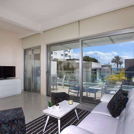 Opera Exclusive Apts By Trulycyprus Limassol Zewnętrze zdjęcie