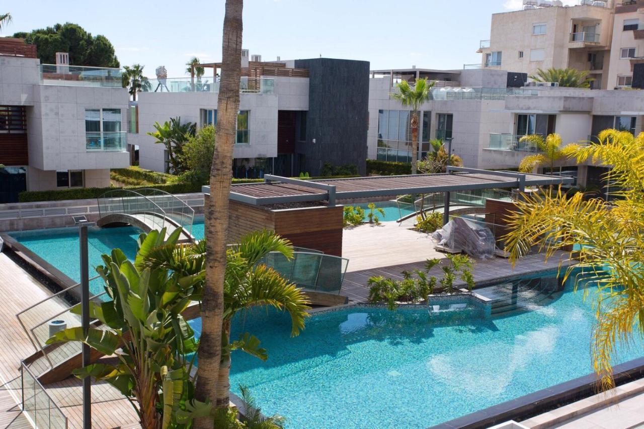 Opera Exclusive Apts By Trulycyprus Limassol Zewnętrze zdjęcie