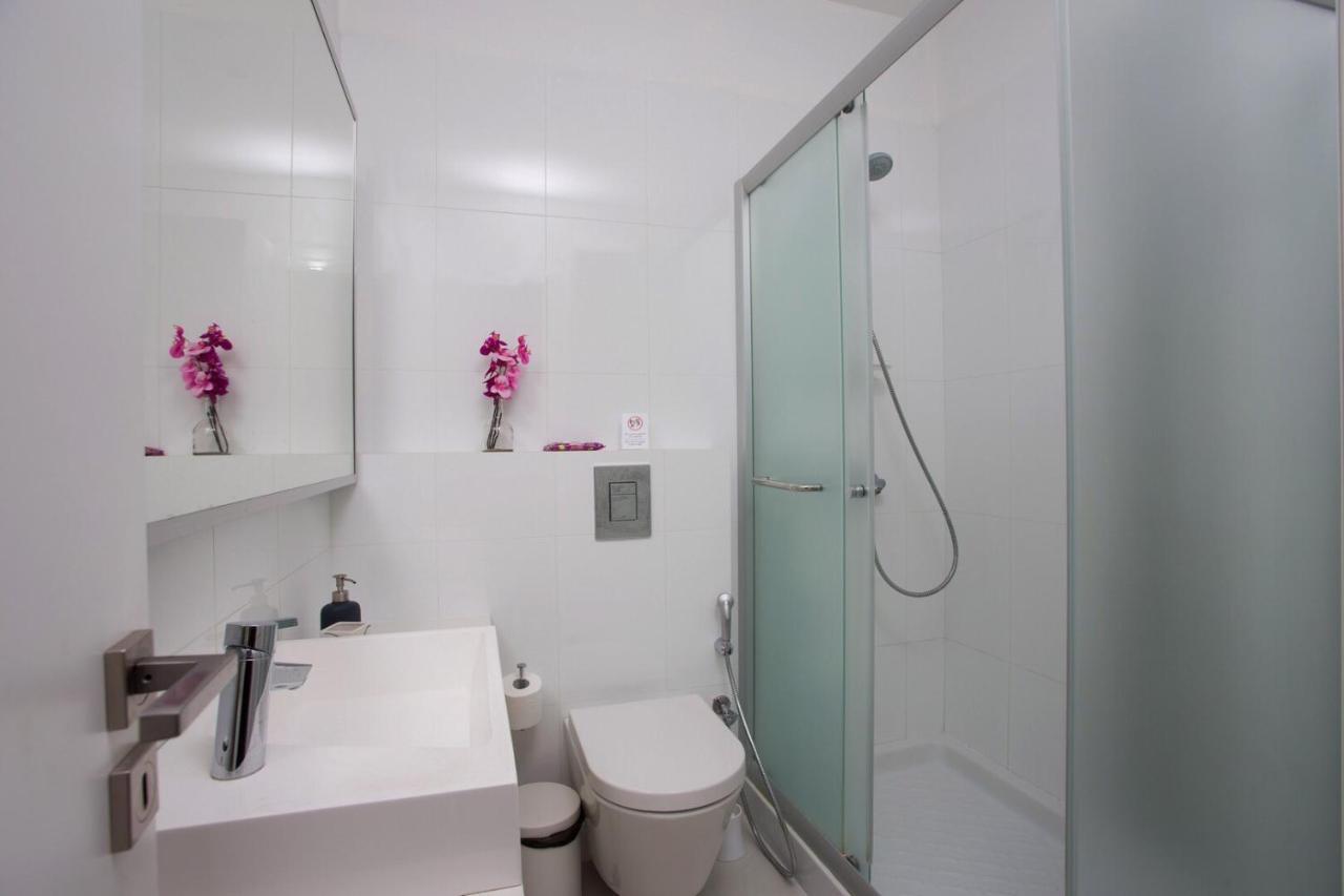 Opera Exclusive Apts By Trulycyprus Limassol Zewnętrze zdjęcie